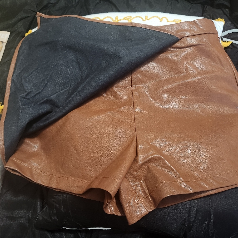 Skort - Picture 1 of 4